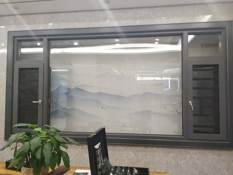 平開窗 (5) 平開窗 (5)